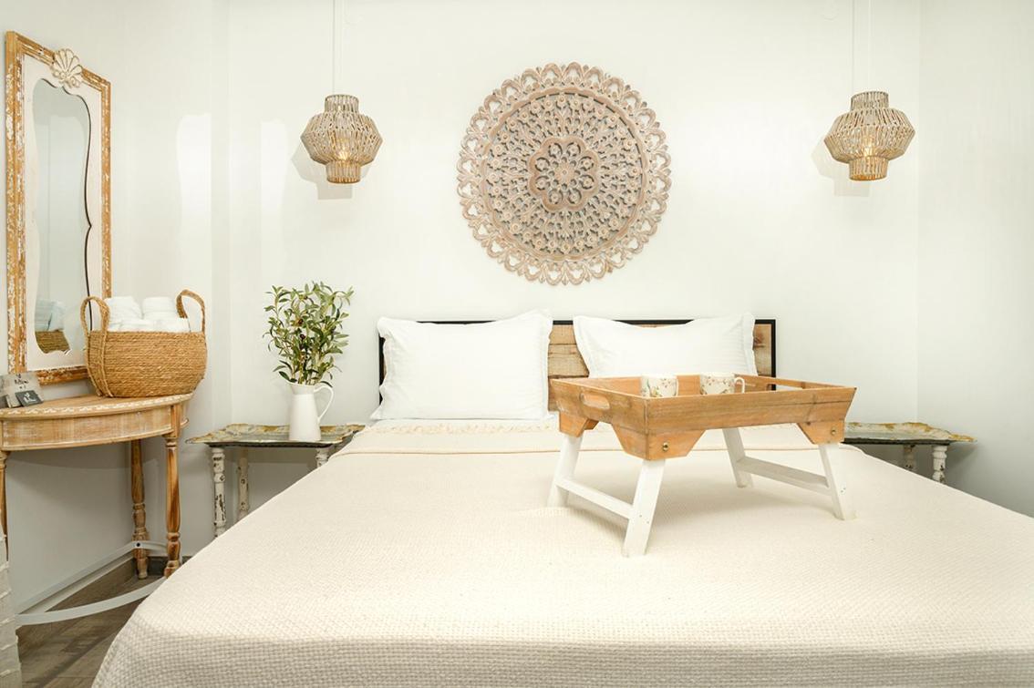 Meltemi Luxury Apartments Néa Róda Kültér fotó