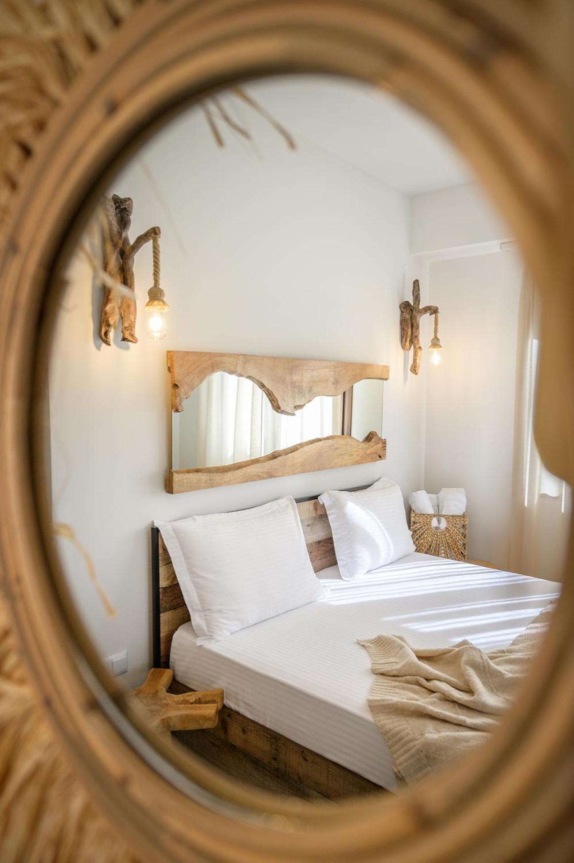 Meltemi Luxury Apartments Néa Róda Kültér fotó
