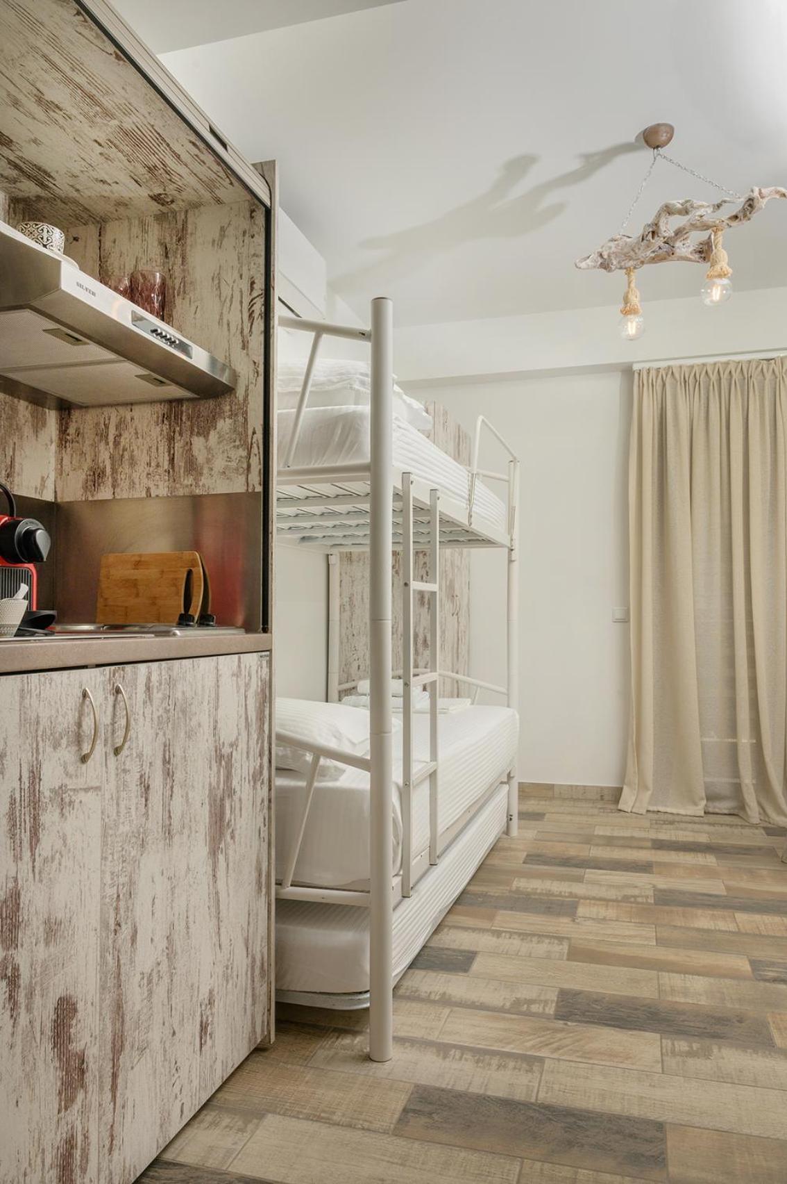 Meltemi Luxury Apartments Néa Róda Kültér fotó